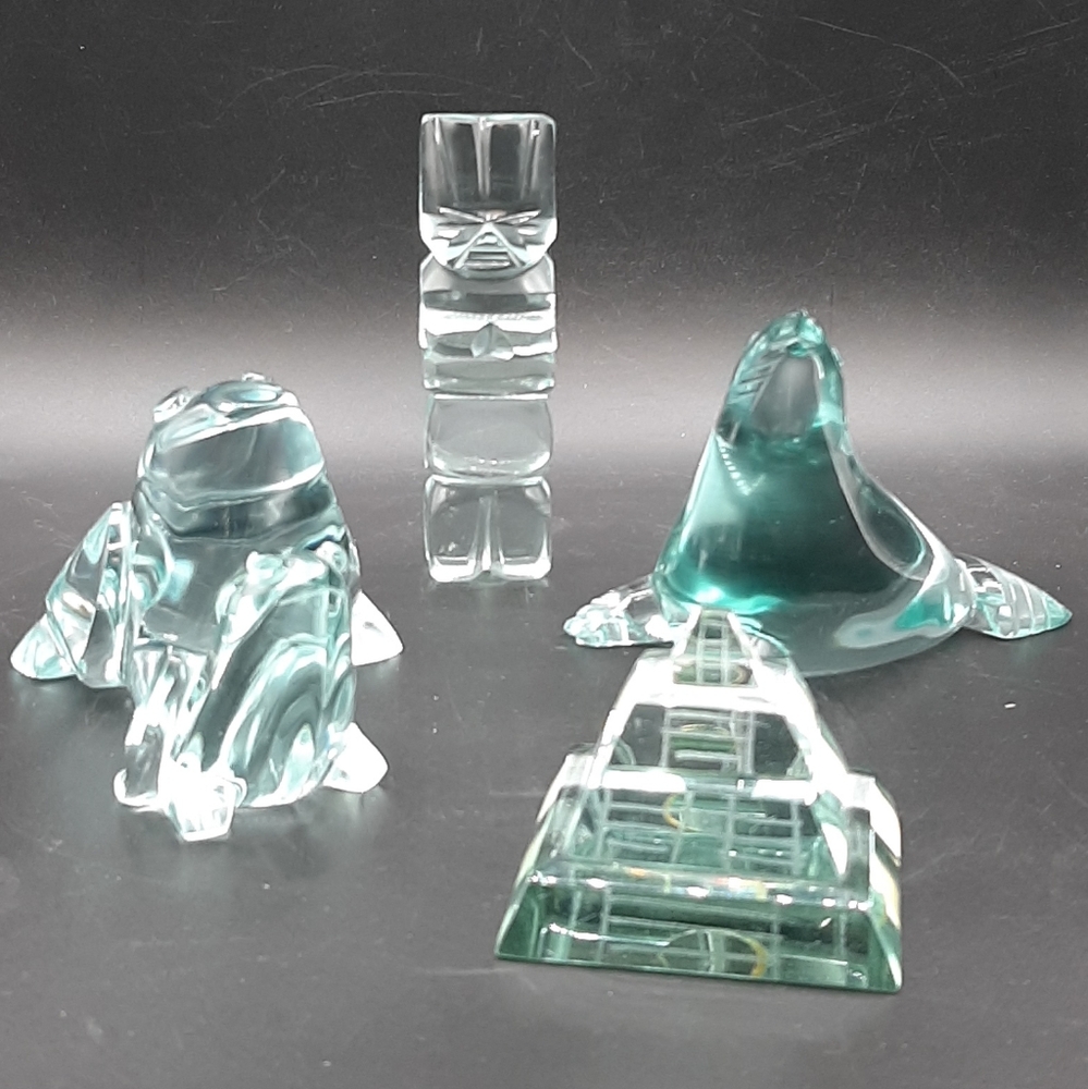 Vintage Aqua Blue Carved Cut Glass Figures Set of 6 Pyramid Seal Frogs Native
